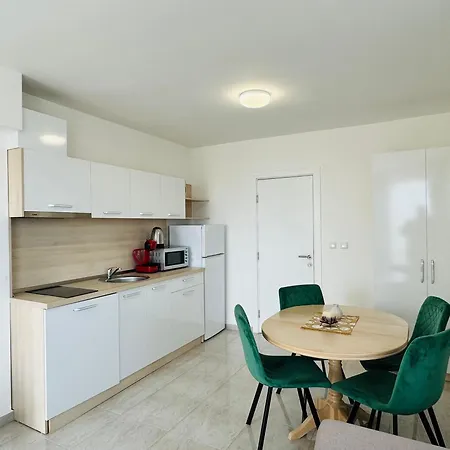 Horizon 5 'a' Apartament *